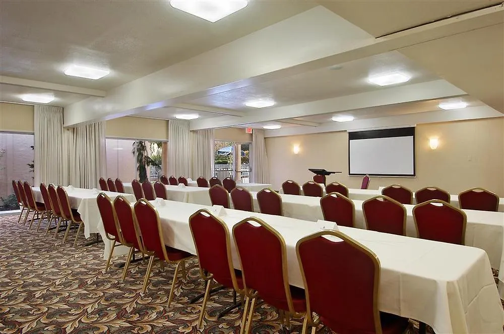 Red Lion Hotel Portland Airport