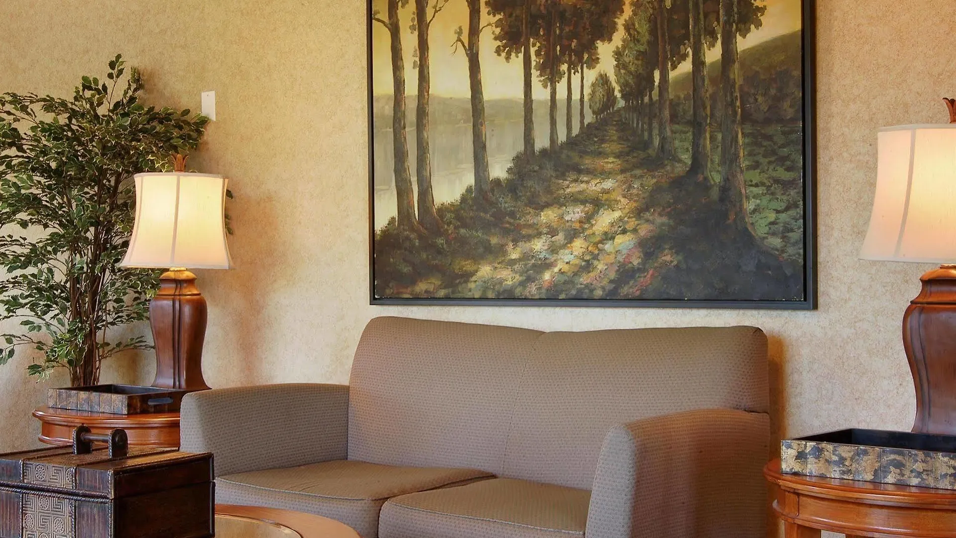 Red Lion Hotel Portland Airport