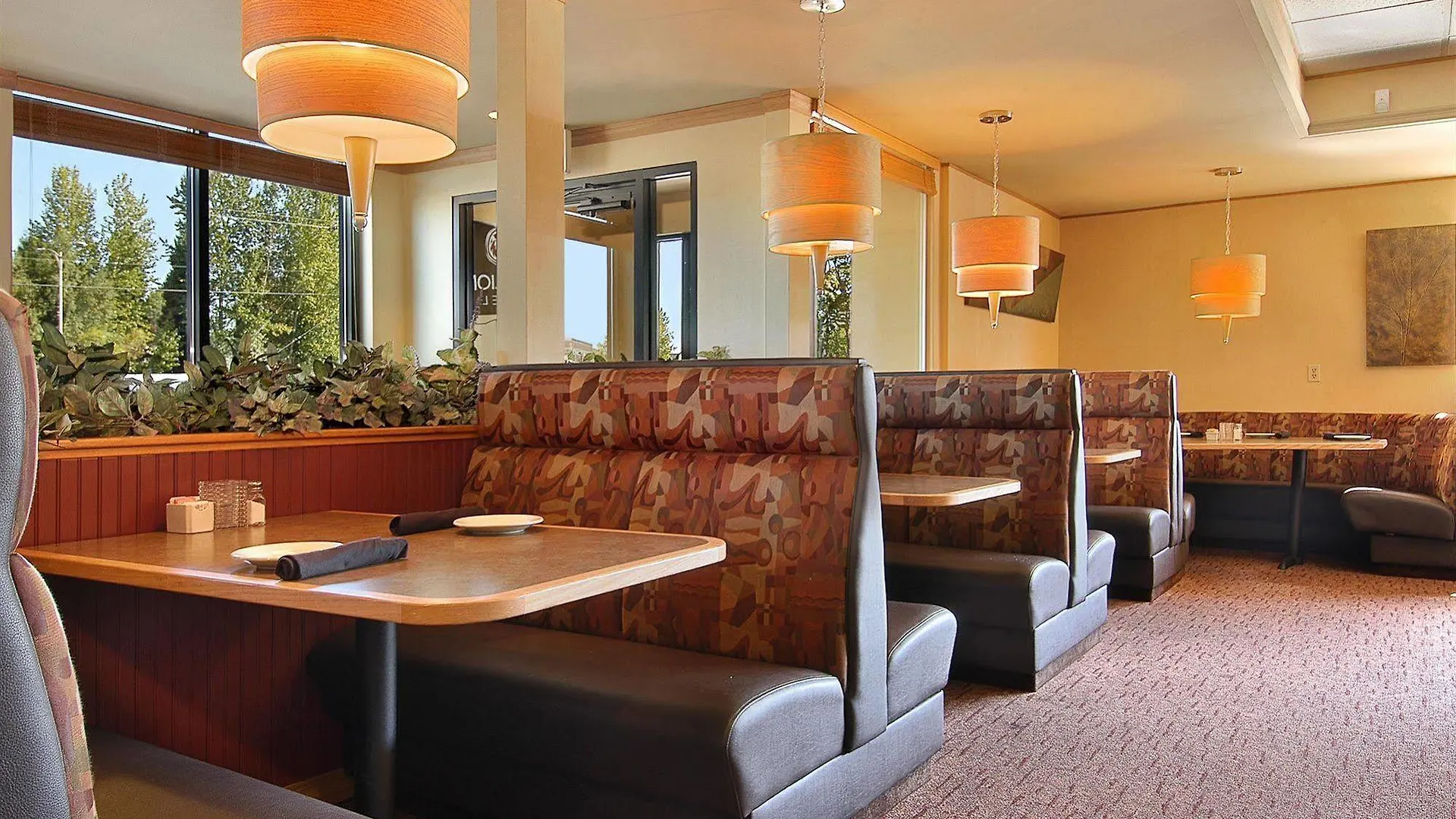 Red Lion Hotel Portland Airport